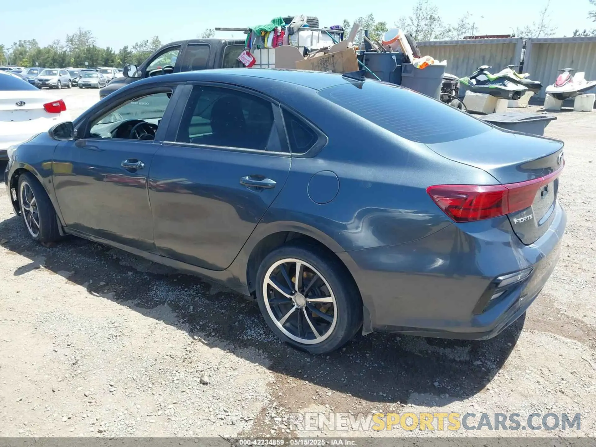 3 Photograph of a damaged car 3KPF24ADXLE202725 KIA FORTE 2020