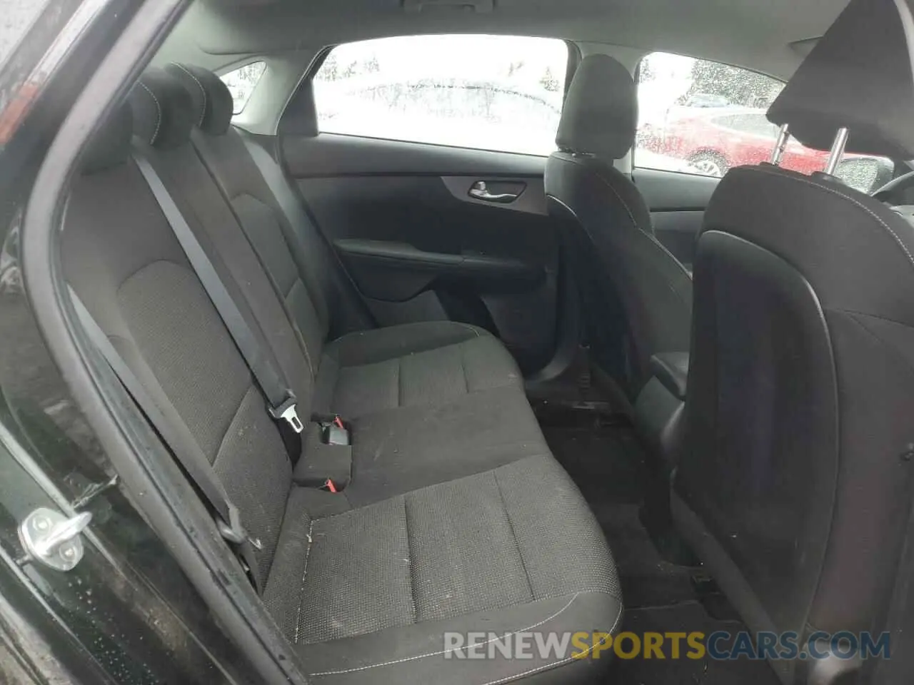 10 Photograph of a damaged car 3KPF24ADXLE222571 KIA FORTE 2020