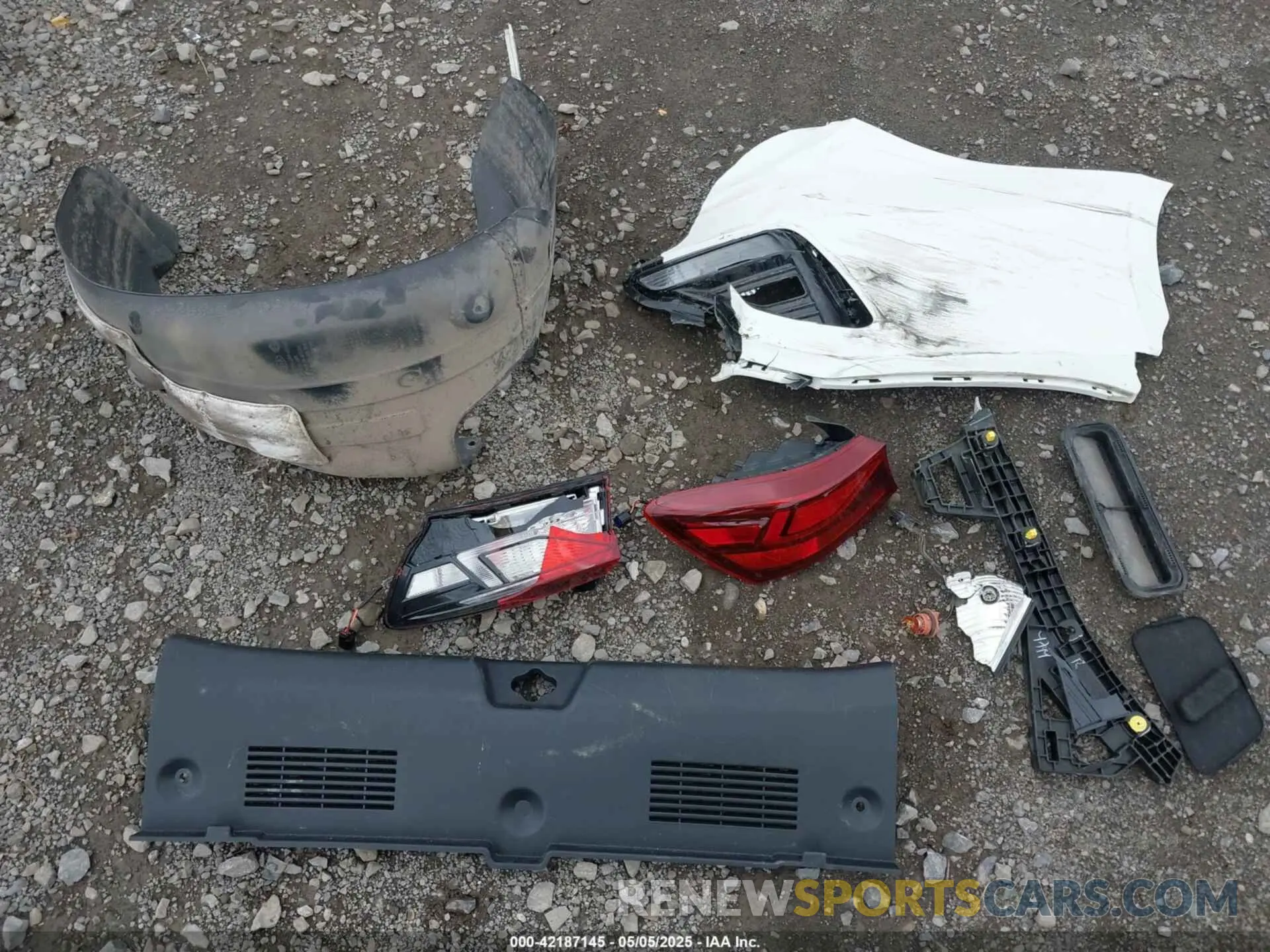 12 Photograph of a damaged car 3KPF24ADXLE245073 KIA FORTE 2020