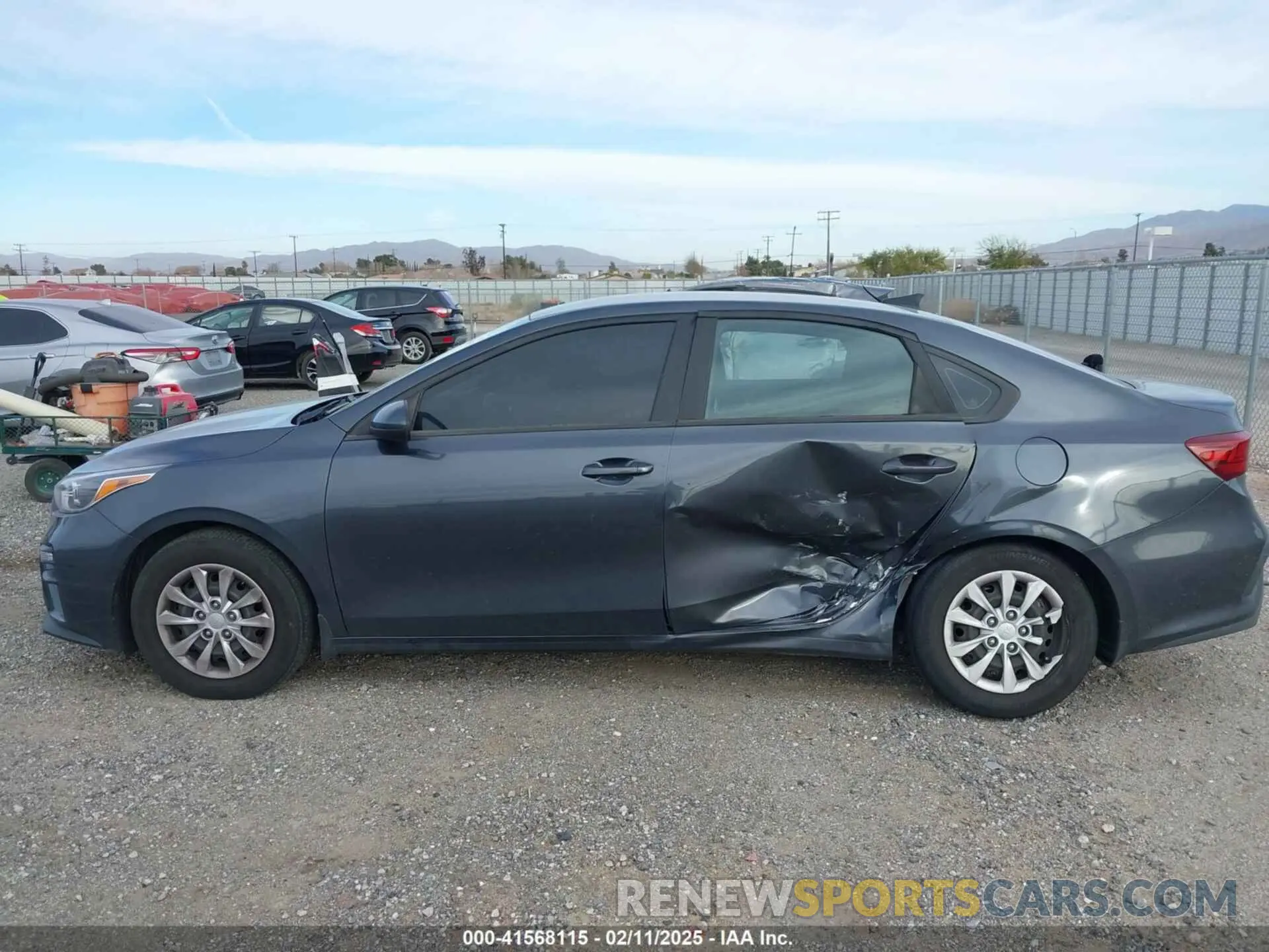 14 Photograph of a damaged car 3KPF24ADXLE248796 KIA FORTE 2020