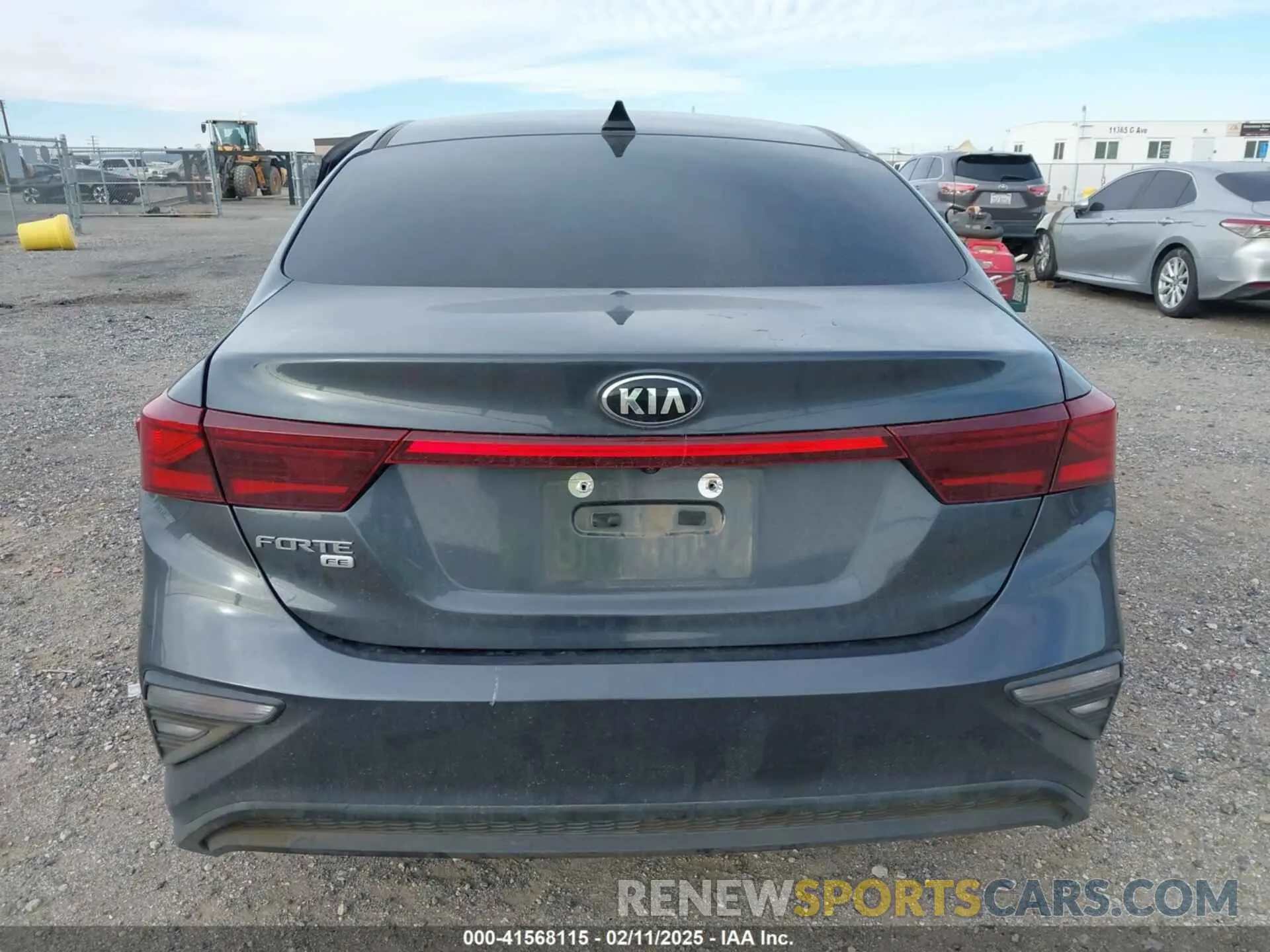 16 Photograph of a damaged car 3KPF24ADXLE248796 KIA FORTE 2020