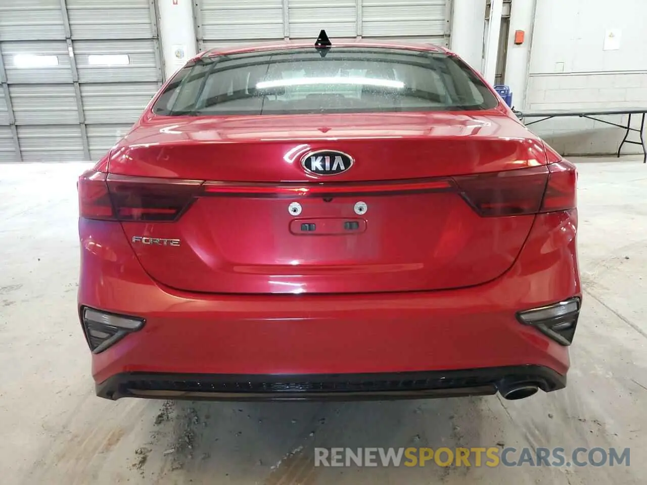 6 Photograph of a damaged car 3KPF24ADXLE261757 KIA FORTE 2020
