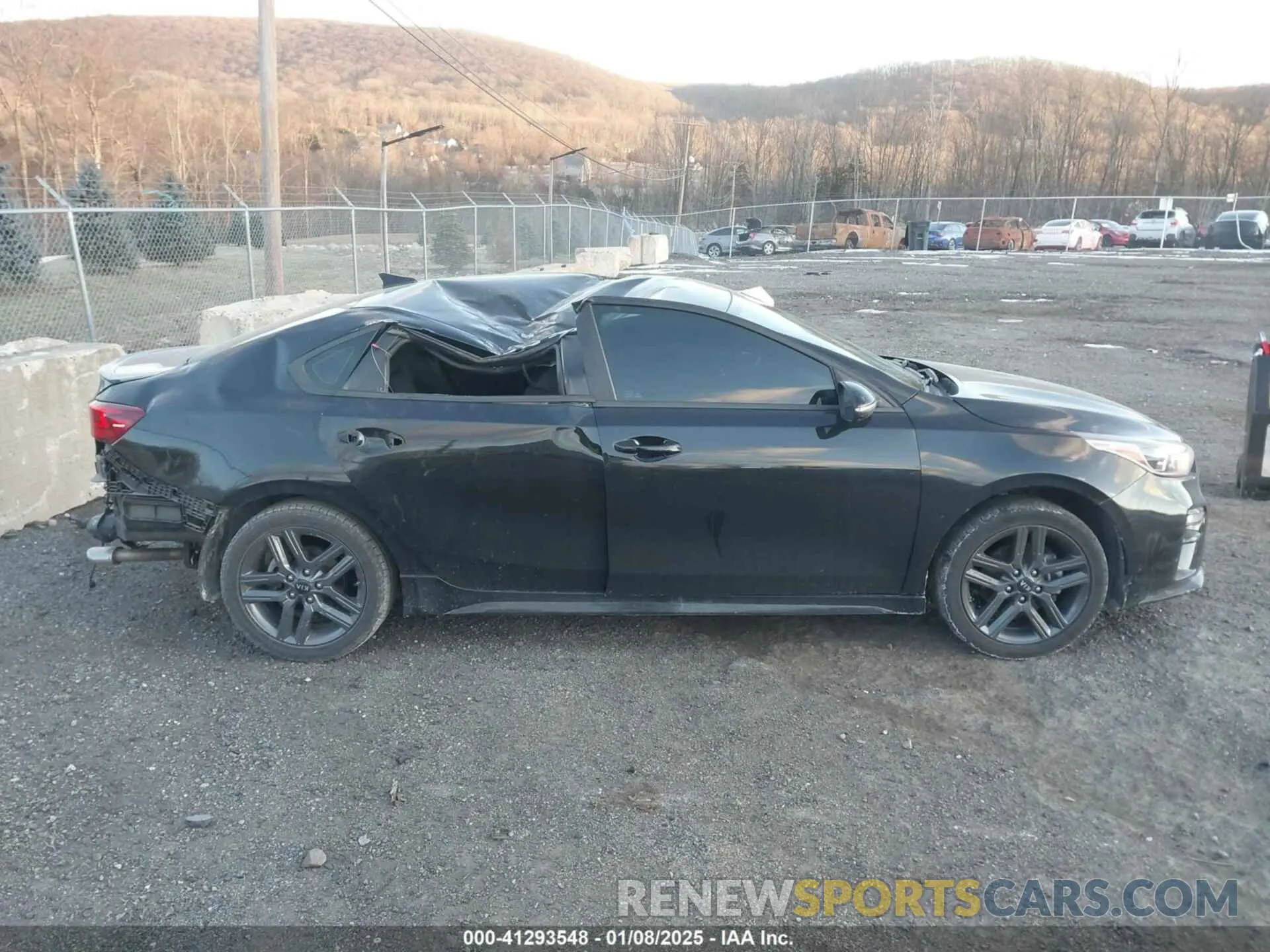 13 Photograph of a damaged car 3KPF34AD0LE145898 KIA FORTE 2020