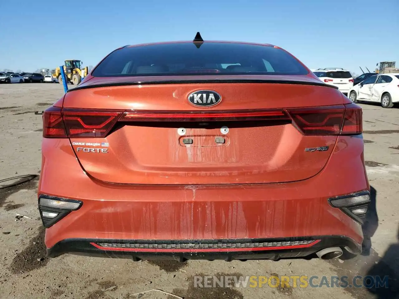 6 Photograph of a damaged car 3KPF34AD0LE187150 KIA FORTE 2020