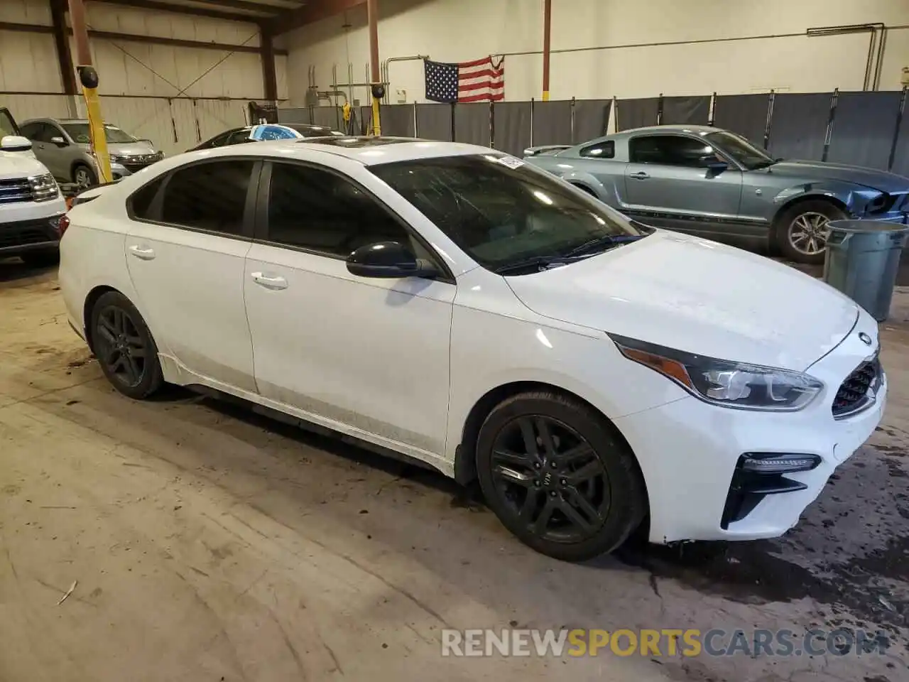 4 Photograph of a damaged car 3KPF34AD1LE181115 KIA FORTE 2020