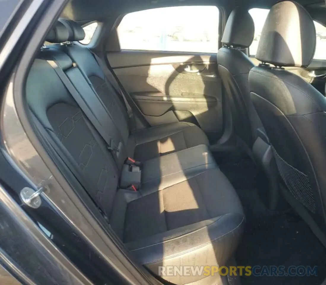 10 Photograph of a damaged car 3KPF34AD1LE229423 KIA FORTE 2020