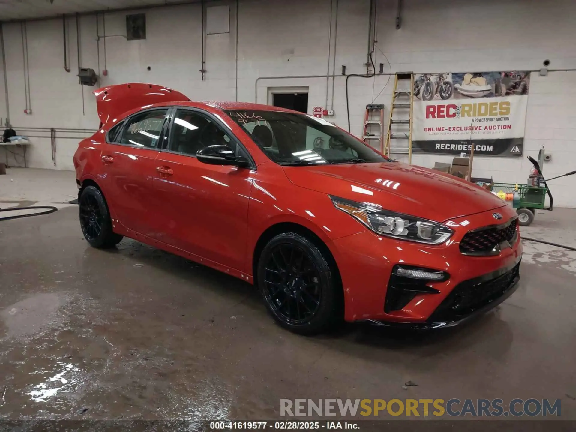 1 Photograph of a damaged car 3KPF34AD1LE239613 KIA FORTE 2020