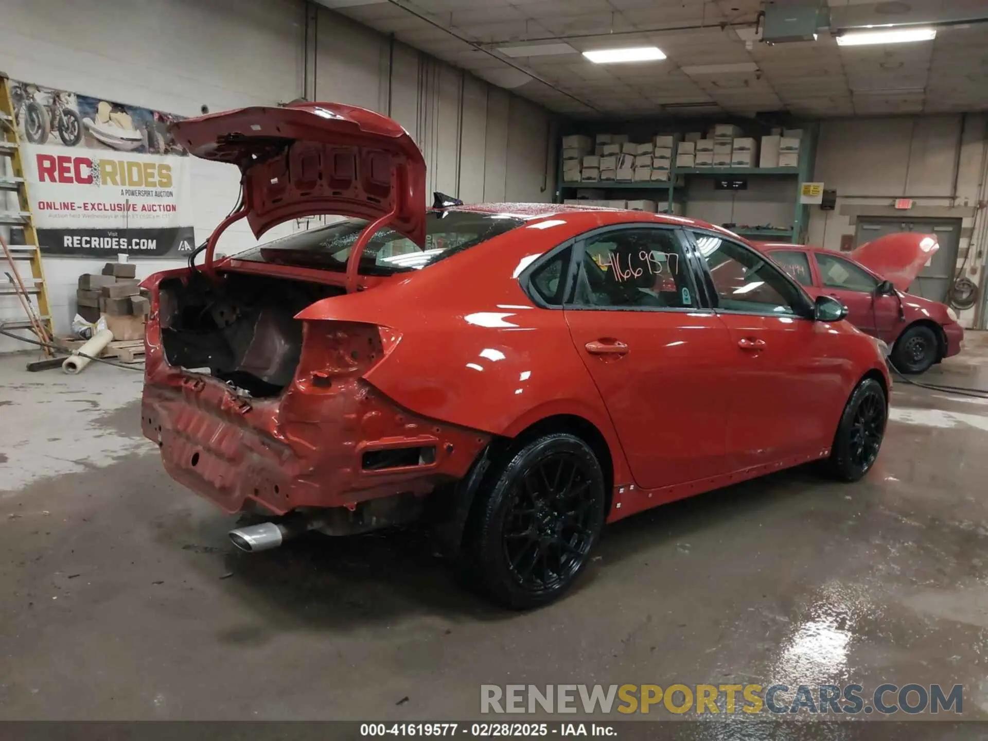 4 Photograph of a damaged car 3KPF34AD1LE239613 KIA FORTE 2020