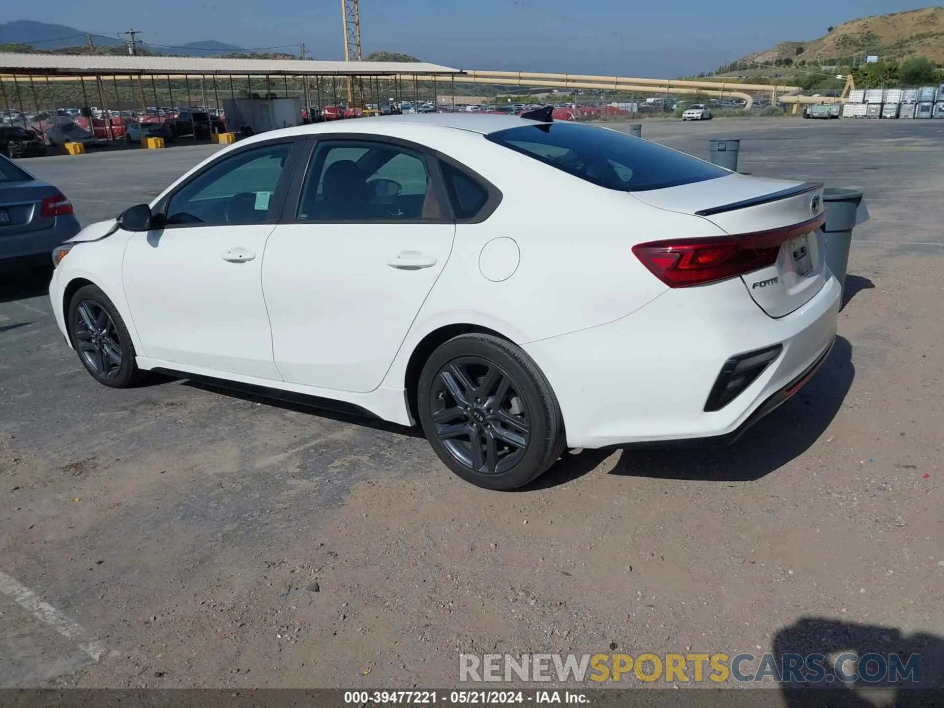 3 Photograph of a damaged car 3KPF34AD1LE260672 KIA FORTE 2020