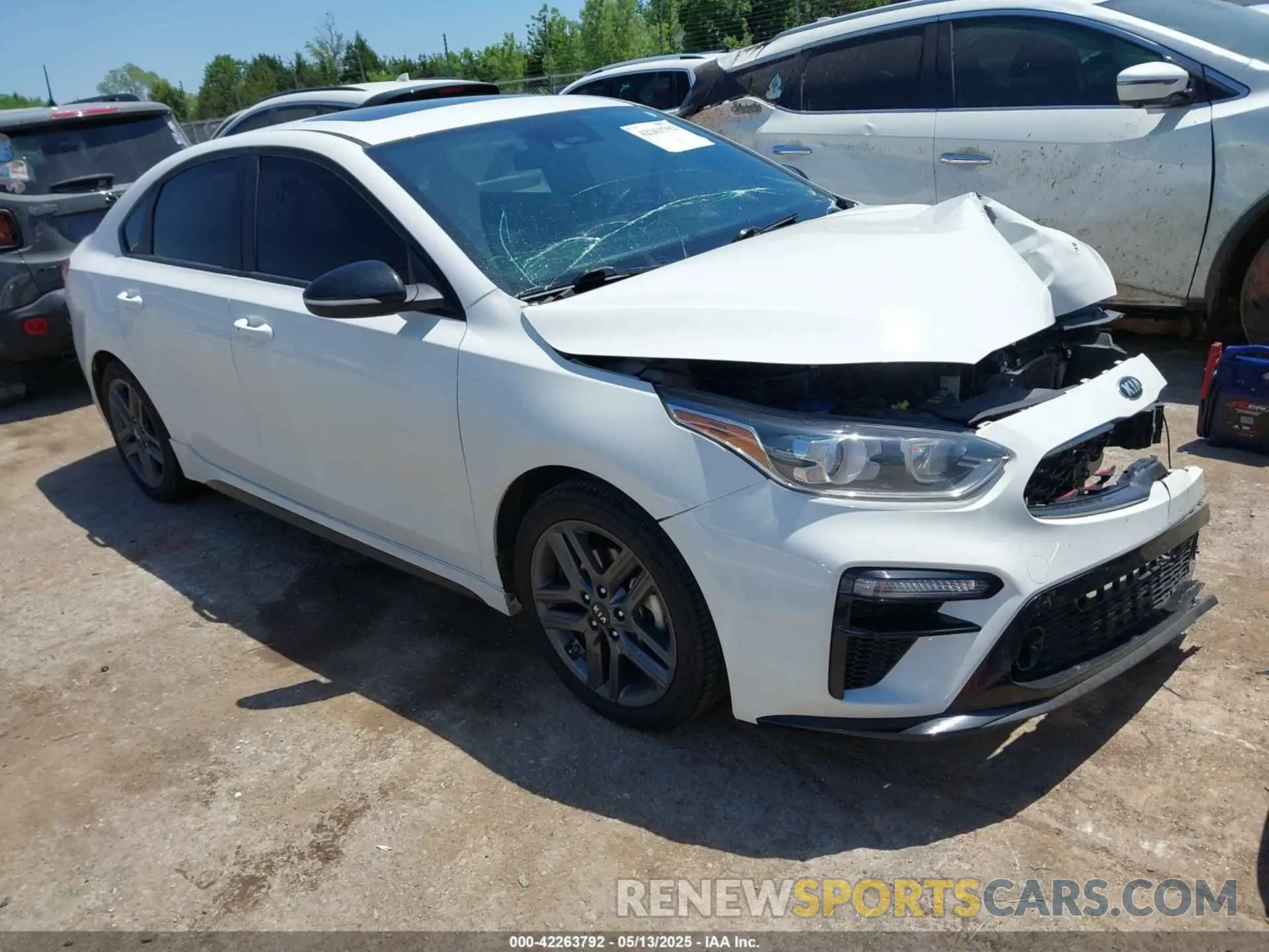 1 Photograph of a damaged car 3KPF34AD2LE246599 KIA FORTE 2020
