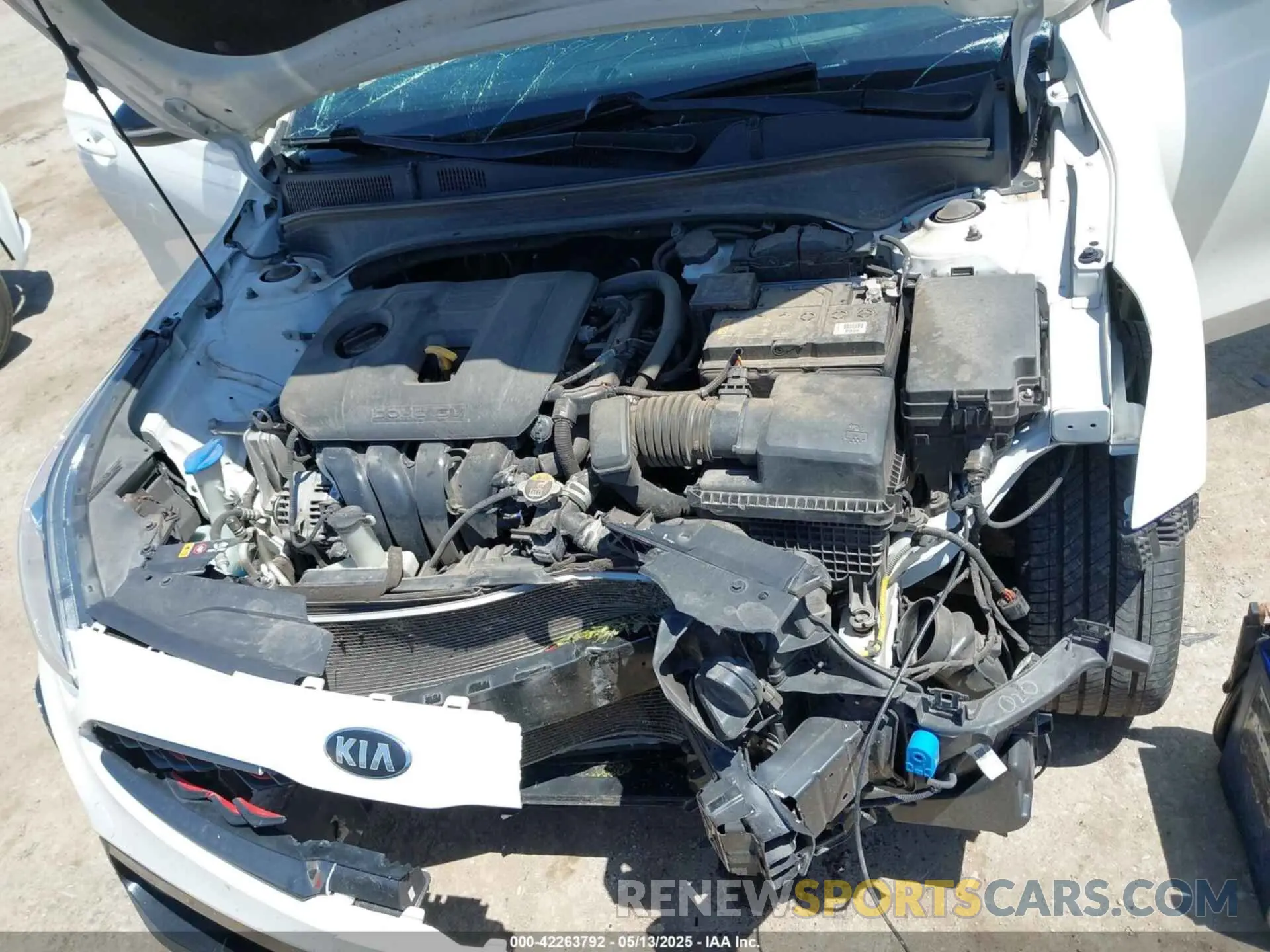 10 Photograph of a damaged car 3KPF34AD2LE246599 KIA FORTE 2020