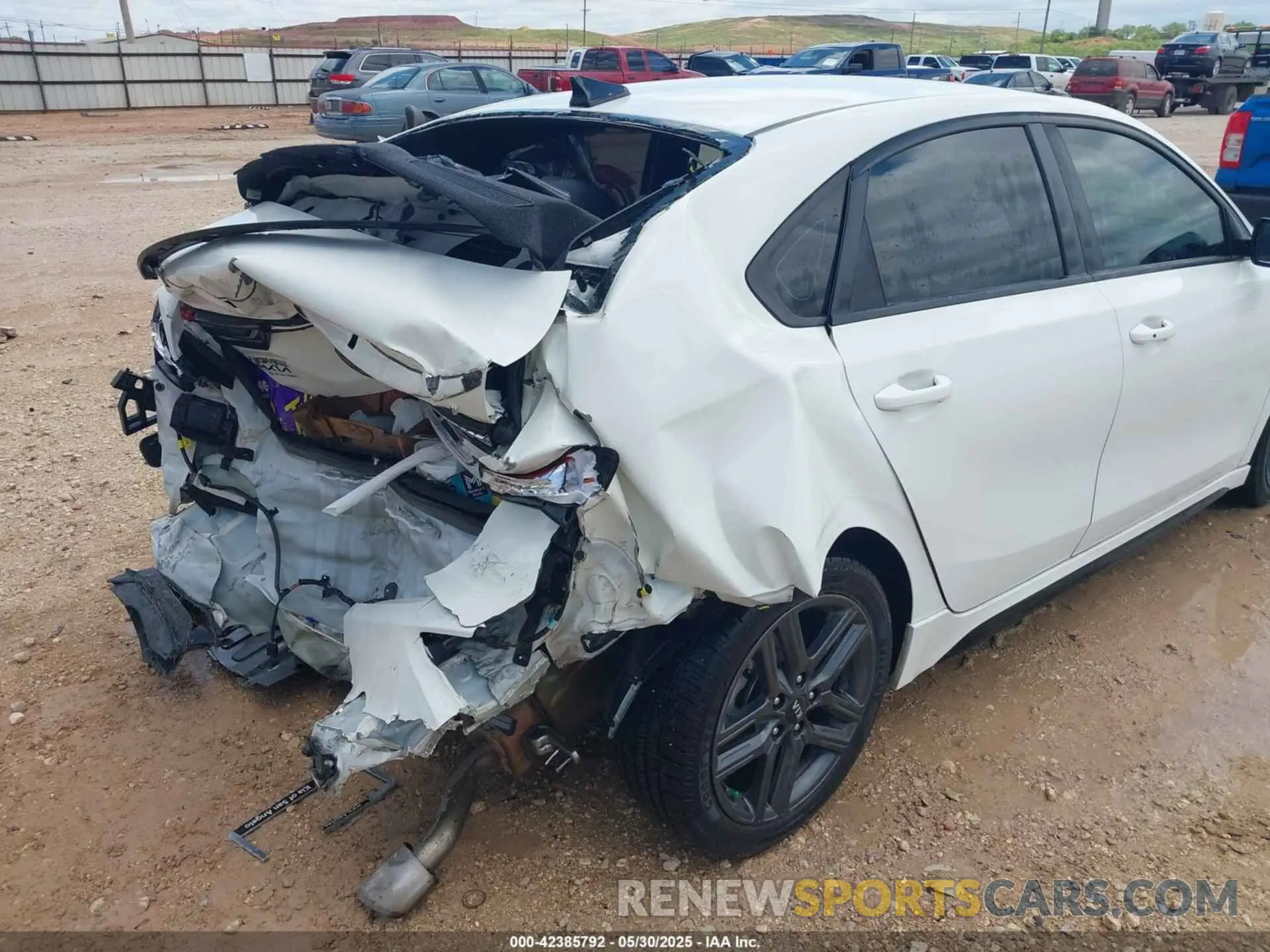 19 Photograph of a damaged car 3KPF34AD4LE171095 KIA FORTE 2020