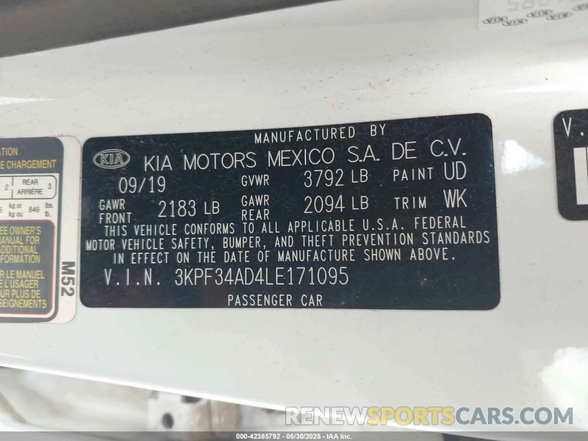 9 Photograph of a damaged car 3KPF34AD4LE171095 KIA FORTE 2020