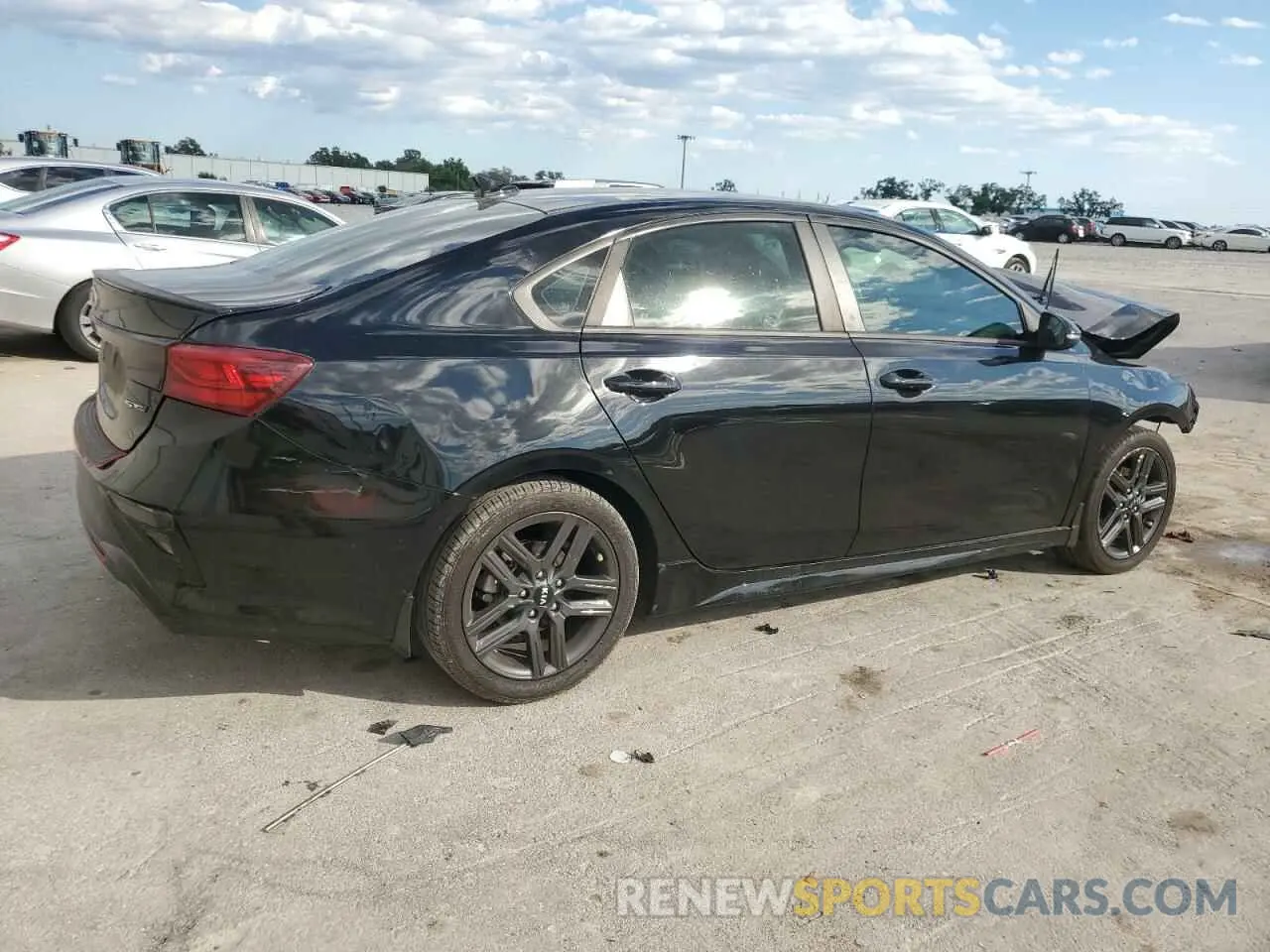 3 Photograph of a damaged car 3KPF34AD4LE234910 KIA FORTE 2020
