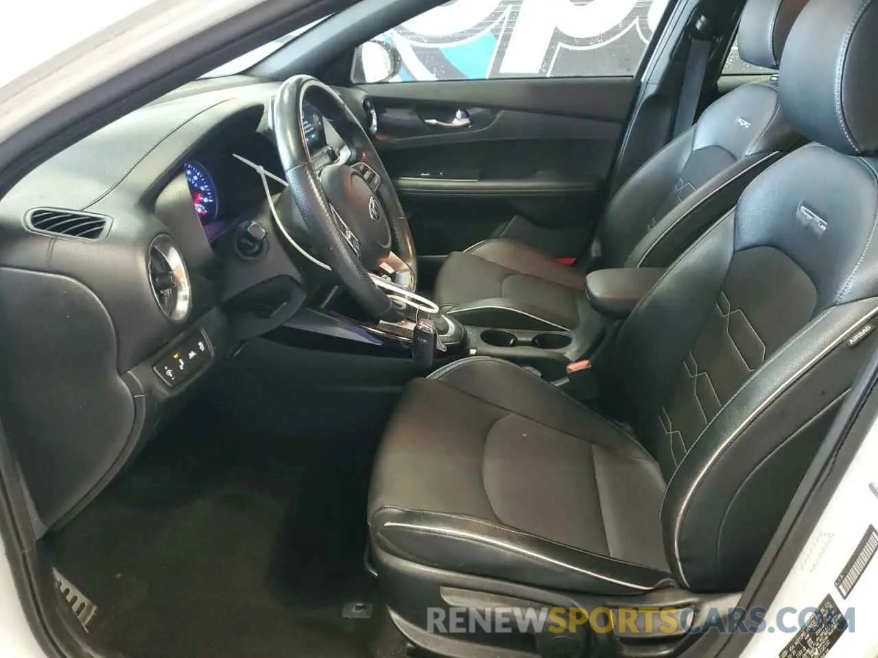 7 Photograph of a damaged car 3KPF34AD5LE222152 KIA FORTE 2020