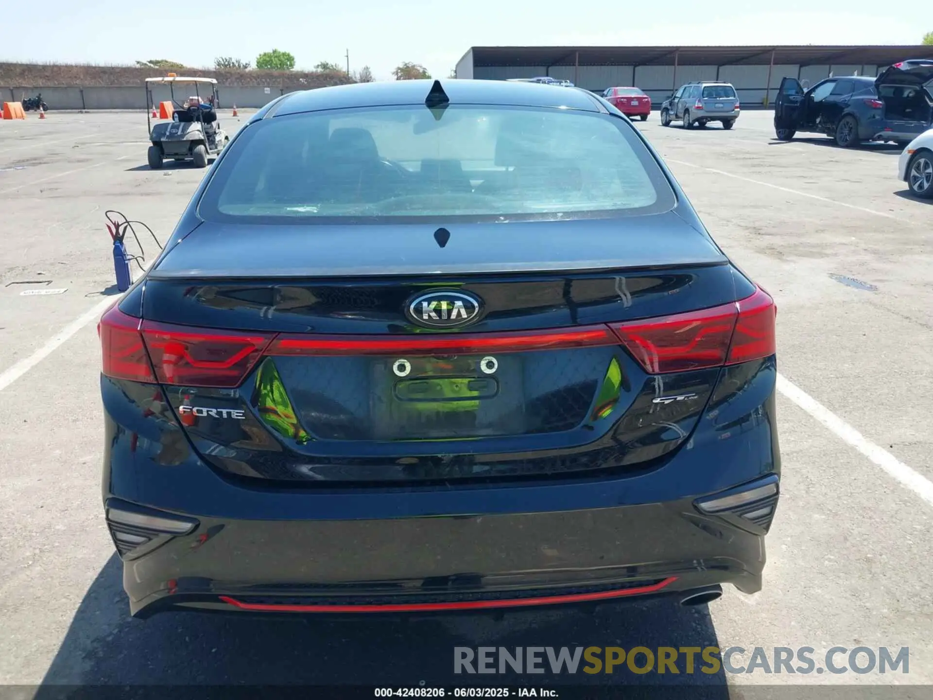 16 Photograph of a damaged car 3KPF34AD6LE180638 KIA FORTE 2020