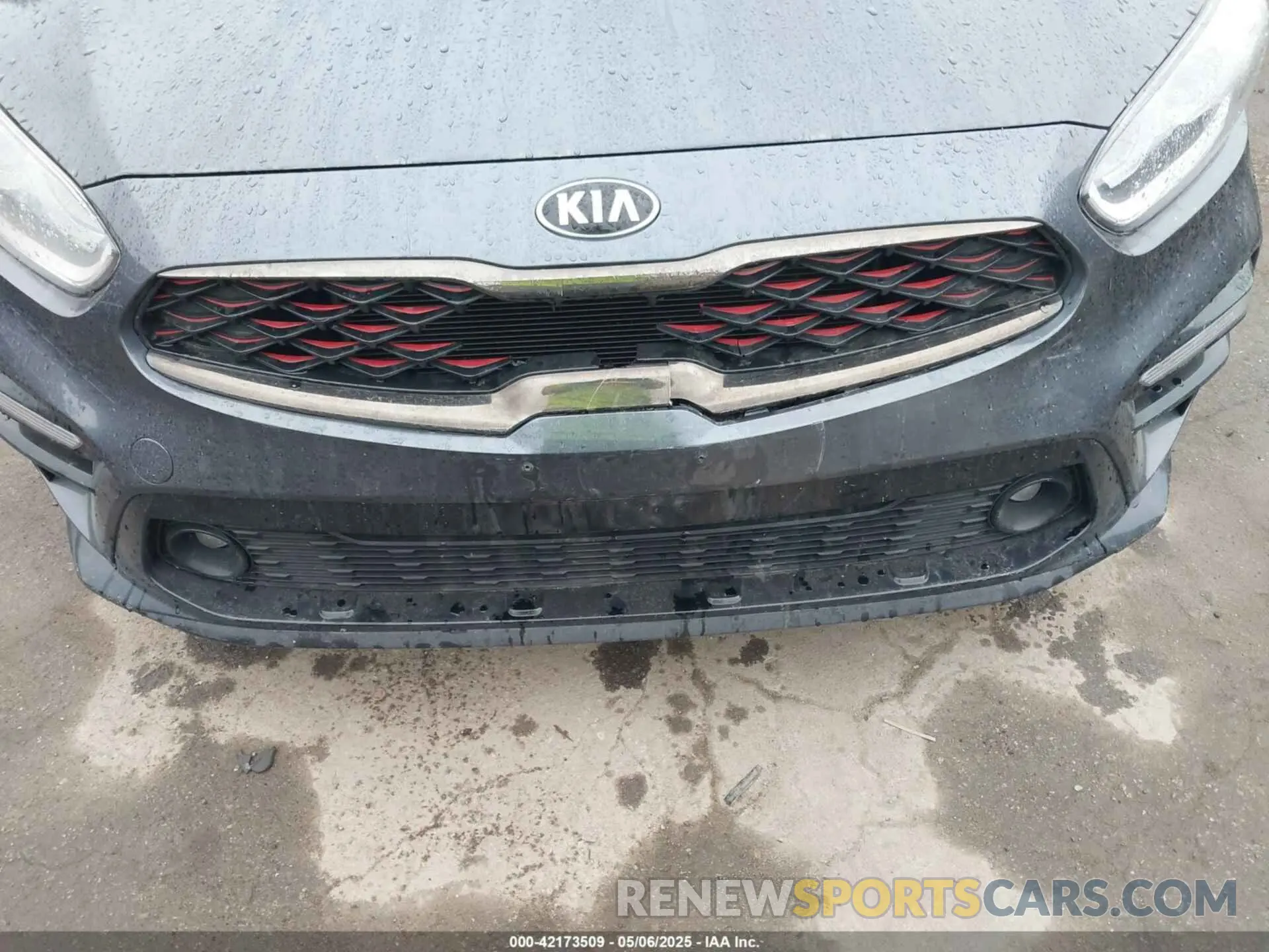 6 Photograph of a damaged car 3KPF34AD6LE213279 KIA FORTE 2020
