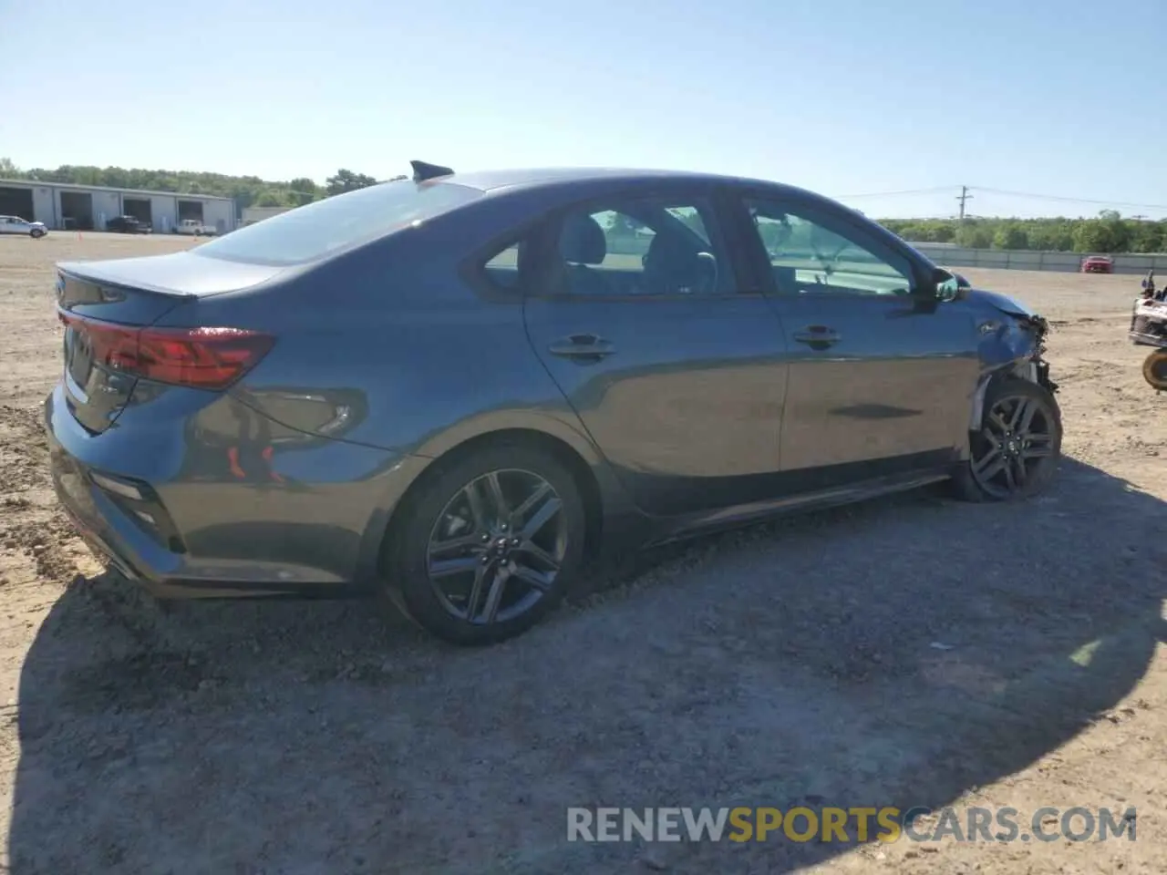 3 Photograph of a damaged car 3KPF34AD7LE186965 KIA FORTE 2020