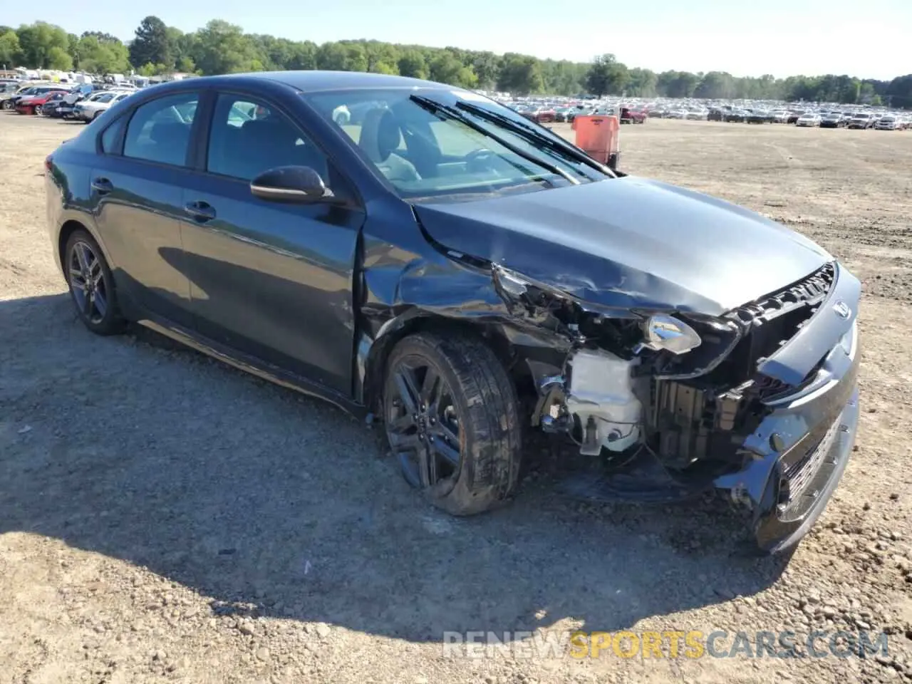 4 Photograph of a damaged car 3KPF34AD7LE186965 KIA FORTE 2020