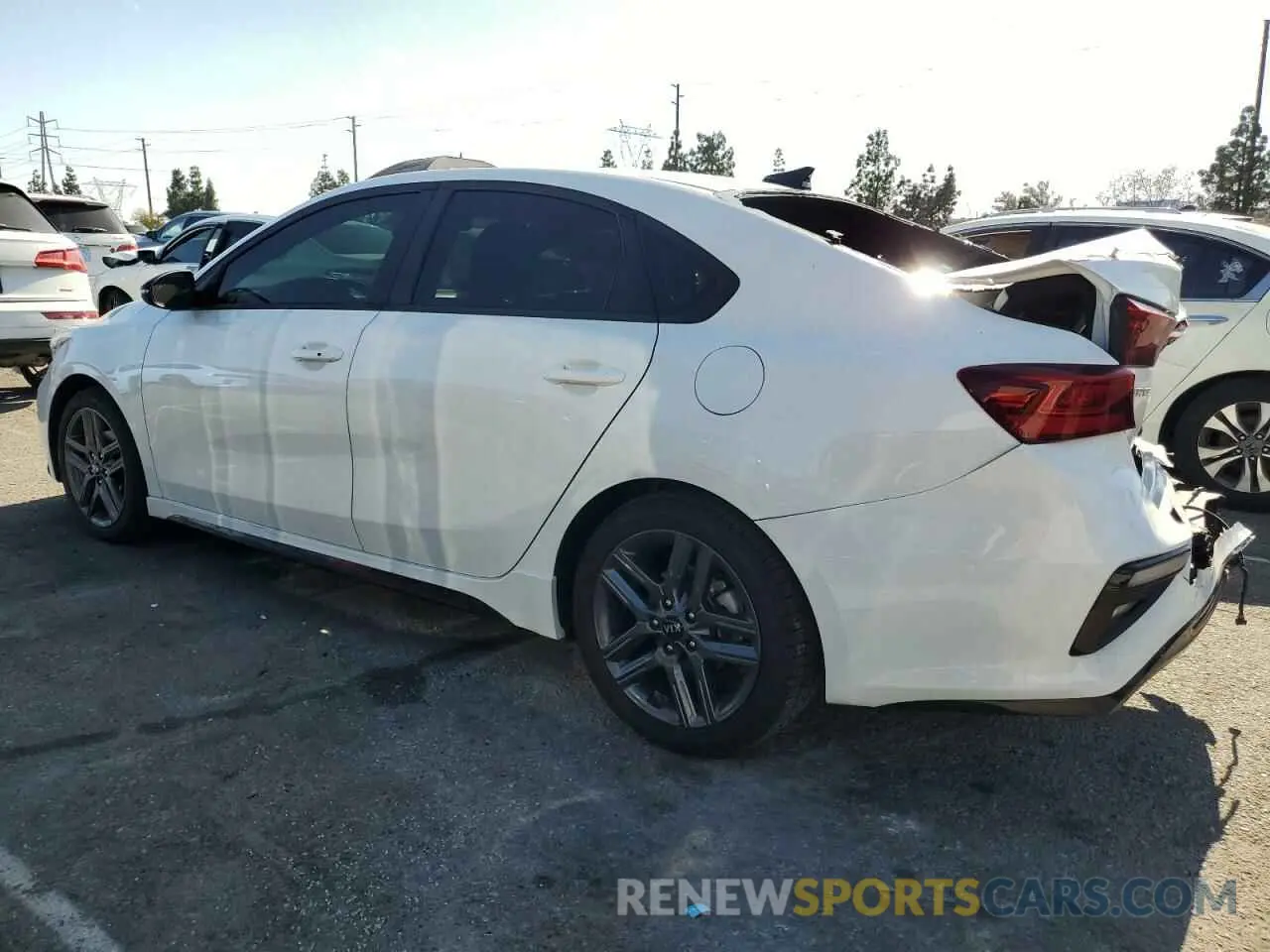 2 Photograph of a damaged car 3KPF34AD7LE246792 KIA FORTE 2020