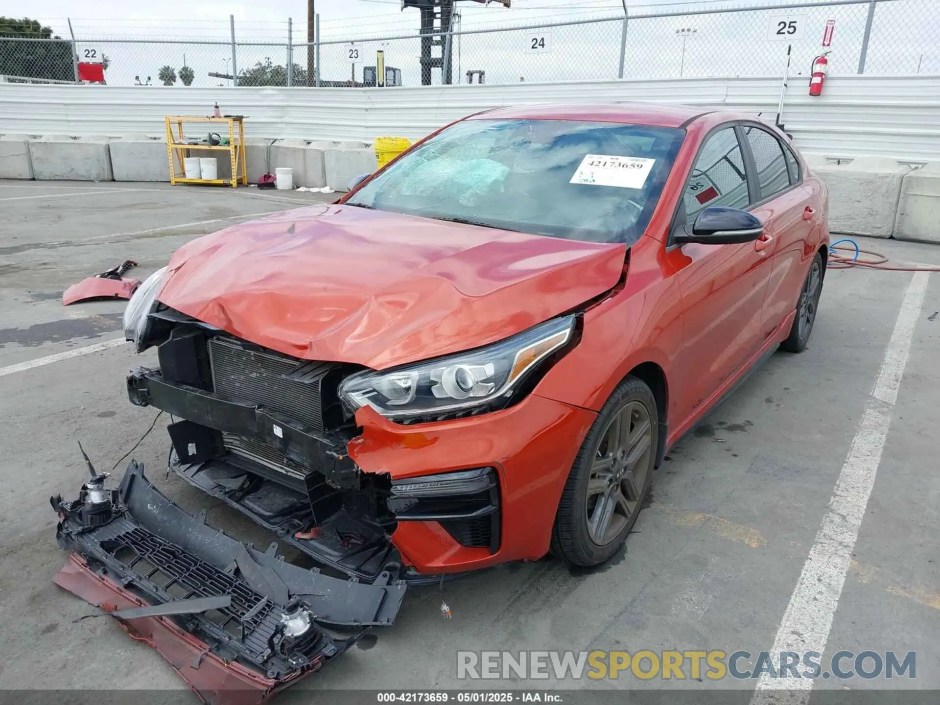 6 Photograph of a damaged car 3KPF34AD8LE213087 KIA FORTE 2020