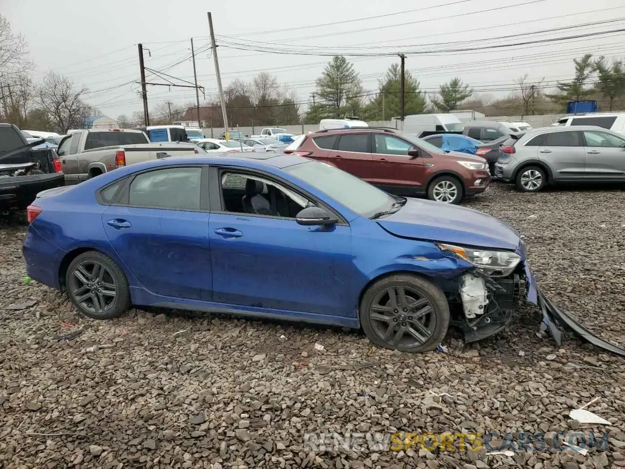 4 Photograph of a damaged car 3KPF34AD9LE151957 KIA FORTE 2020