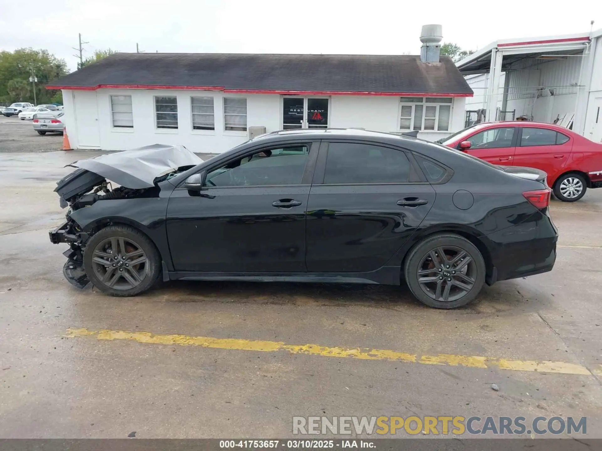 15 Photograph of a damaged car 3KPF34ADXLE165818 KIA FORTE 2020