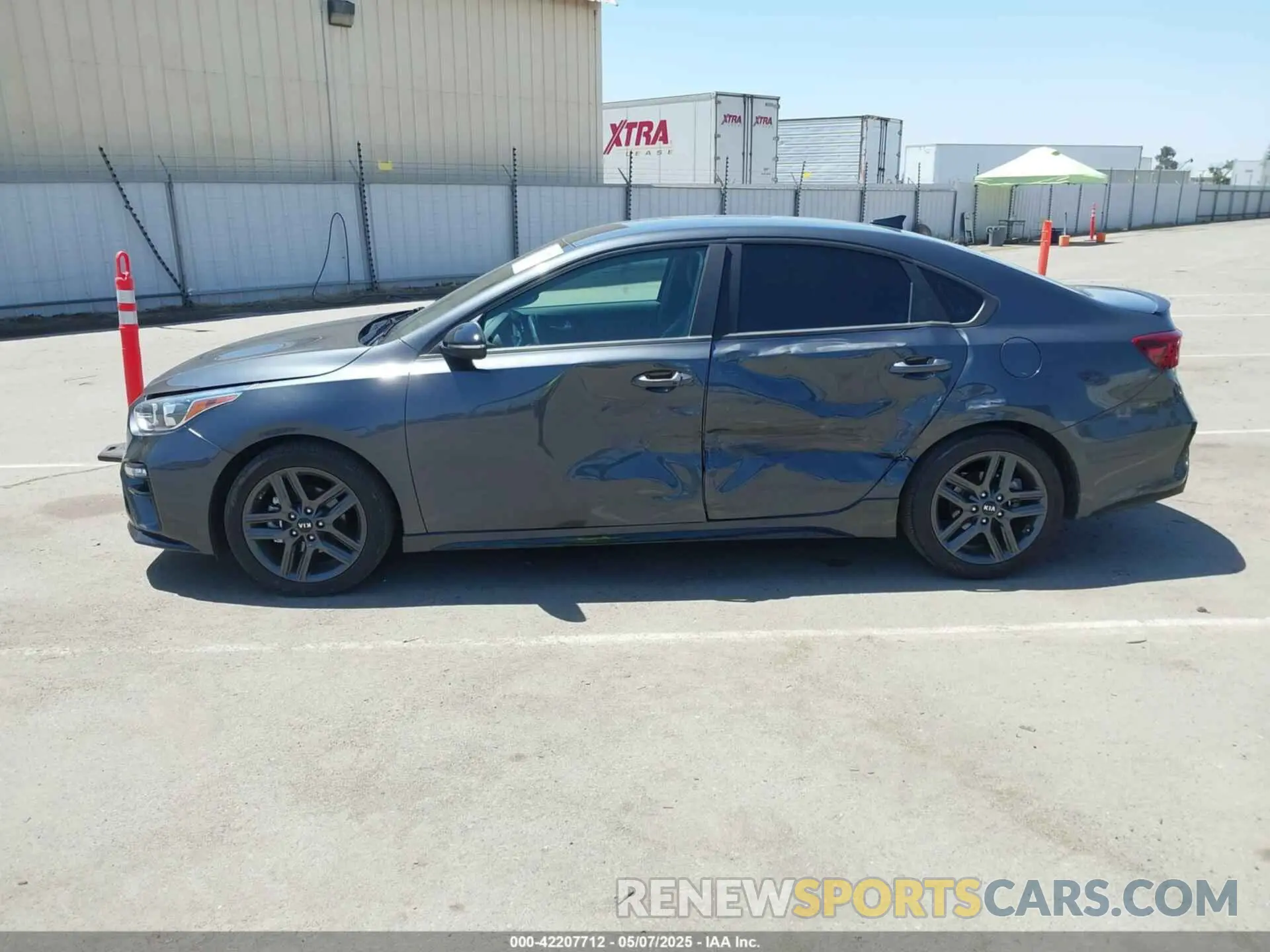 14 Photograph of a damaged car 3KPF34ADXLE252117 KIA FORTE 2020