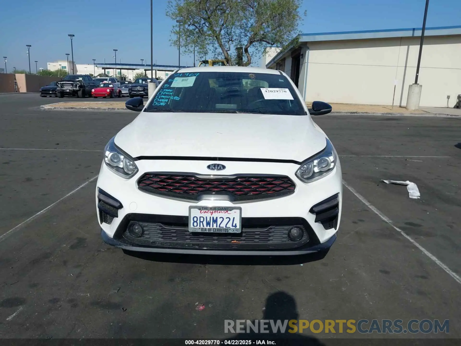 13 Photograph of a damaged car 3KPF34ADXLE256037 KIA FORTE 2020