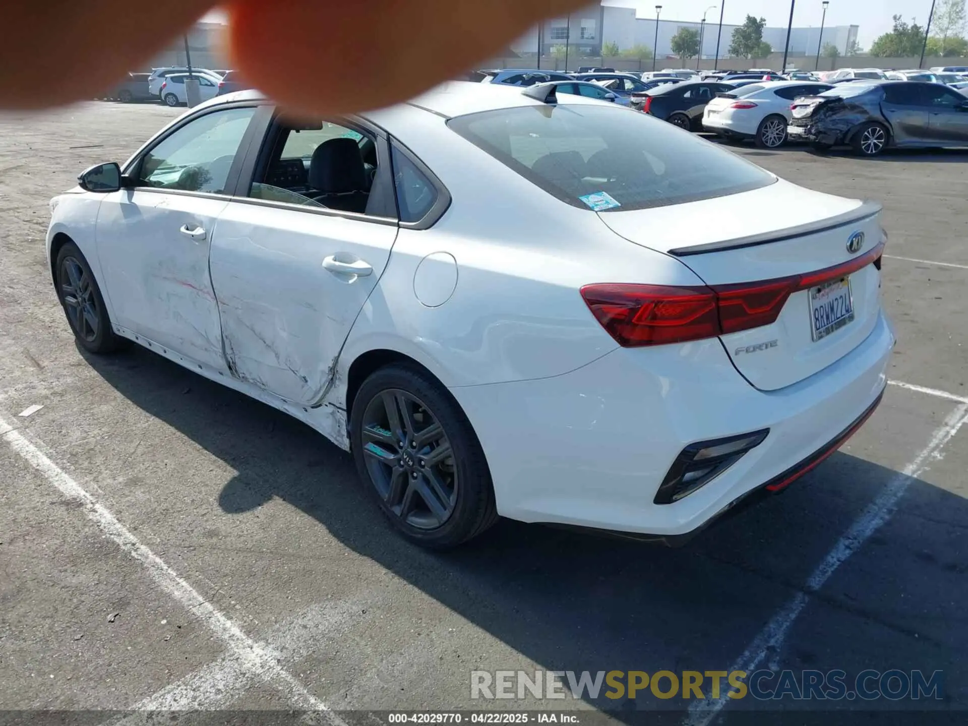 3 Photograph of a damaged car 3KPF34ADXLE256037 KIA FORTE 2020