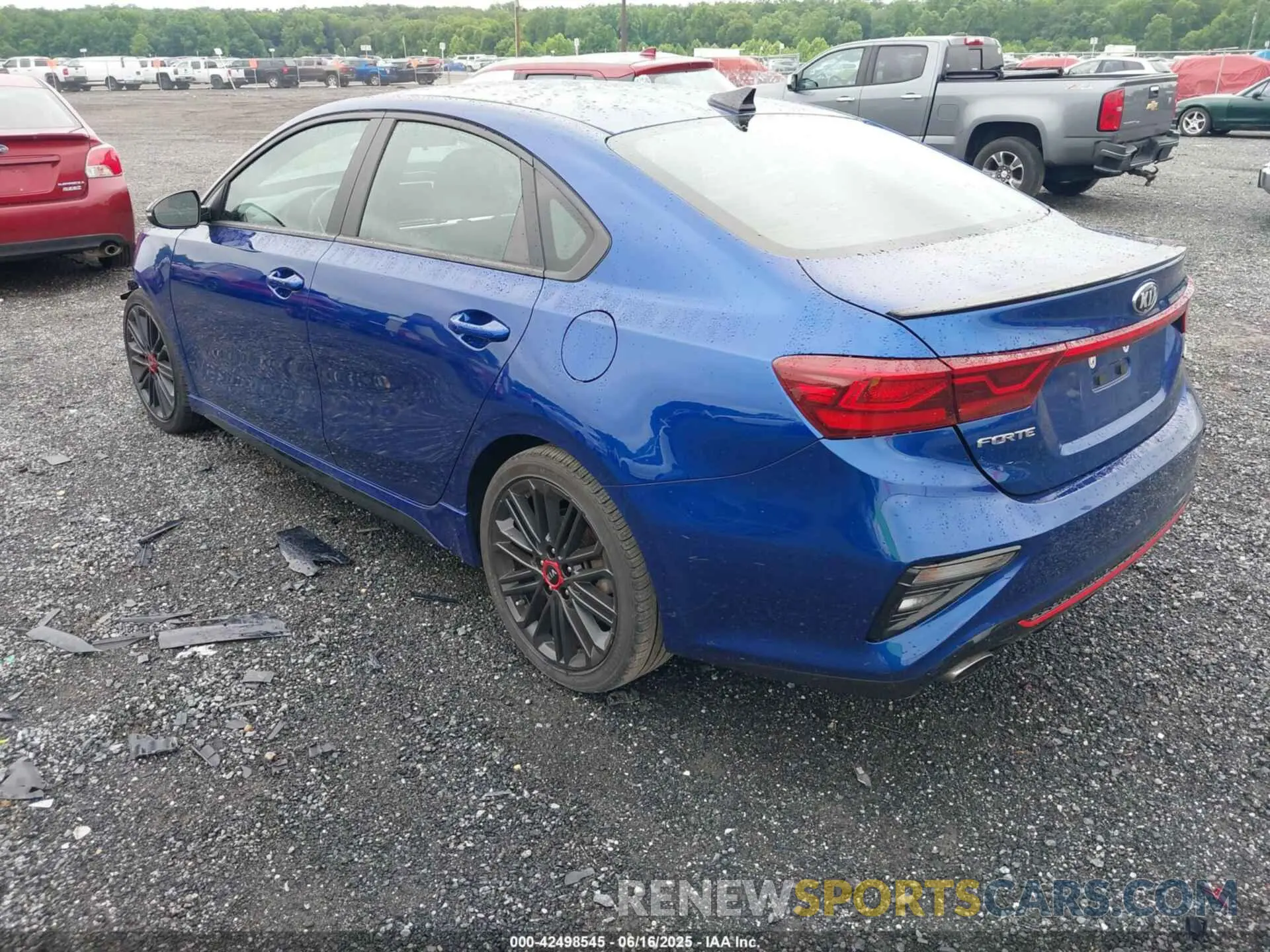 3 Photograph of a damaged car 3KPF44AC0LE215338 KIA FORTE 2020