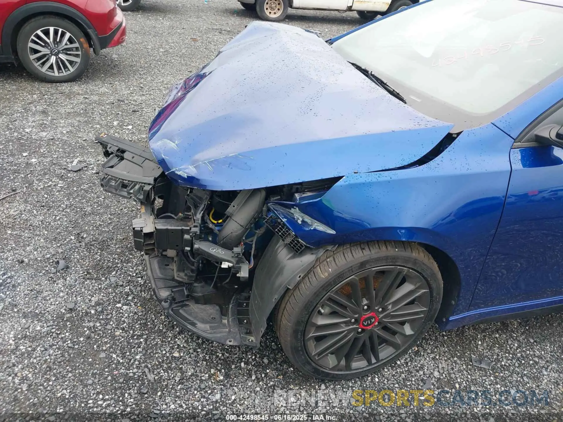 6 Photograph of a damaged car 3KPF44AC0LE215338 KIA FORTE 2020