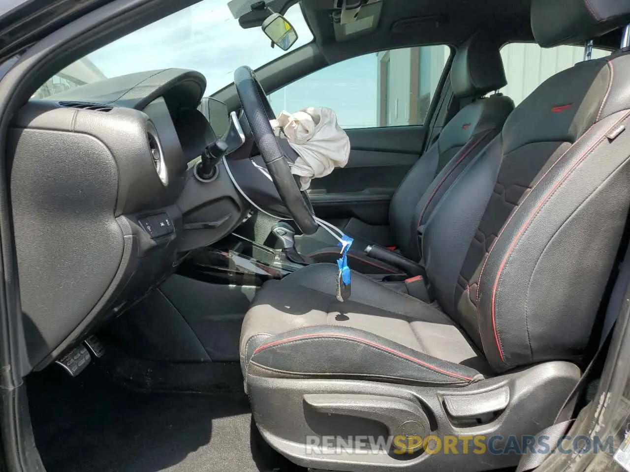 7 Photograph of a damaged car 3KPF44AC1LE227675 KIA FORTE 2020