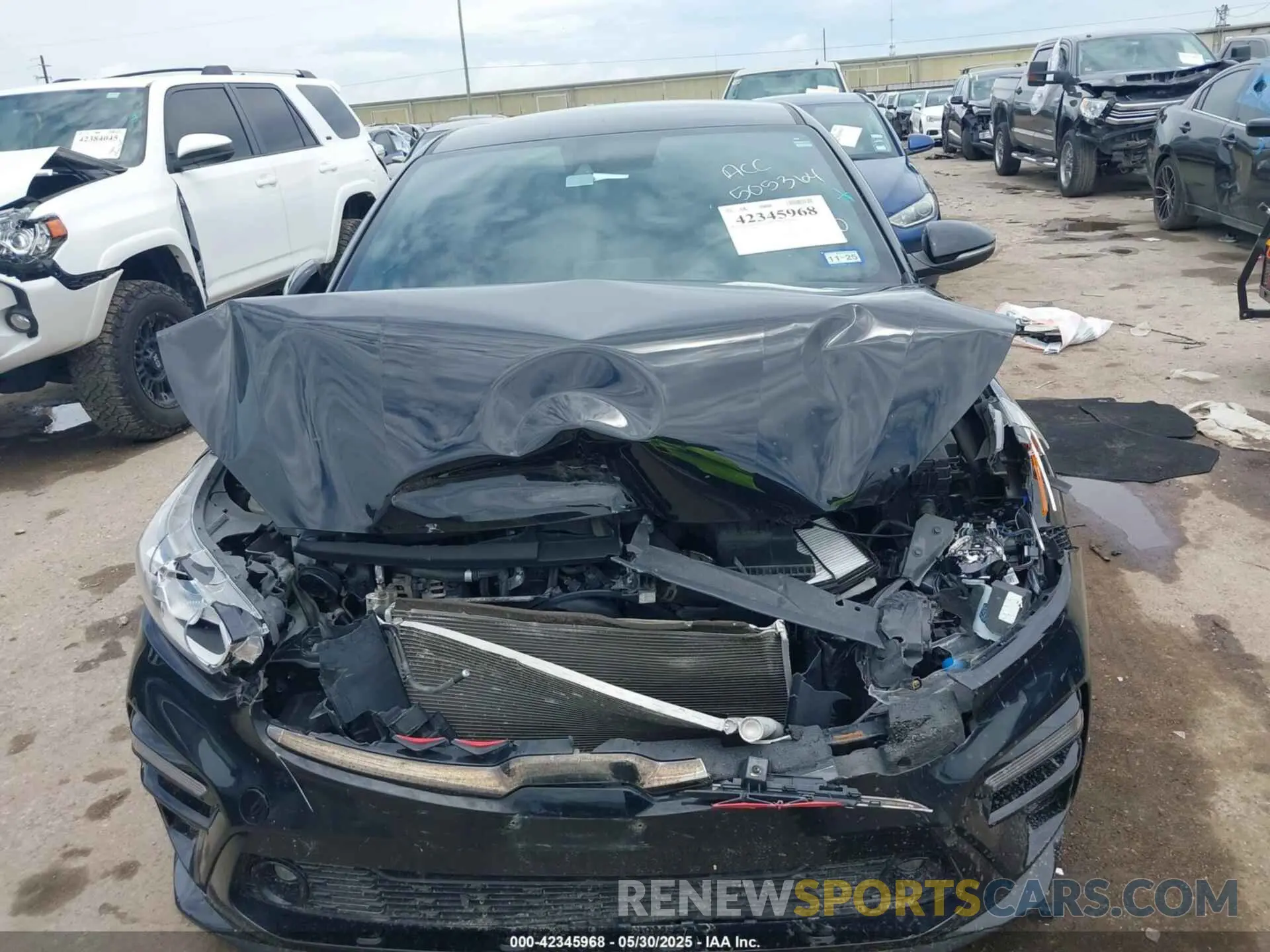 13 Photograph of a damaged car 3KPF44AC3LE238340 KIA FORTE 2020