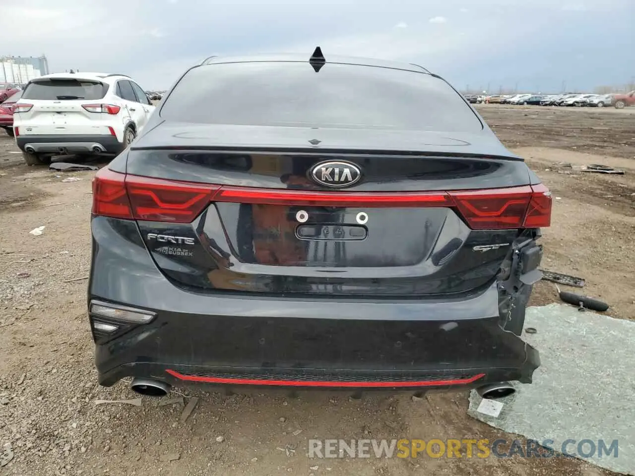 6 Photograph of a damaged car 3KPF44AC5LE145786 KIA FORTE 2020
