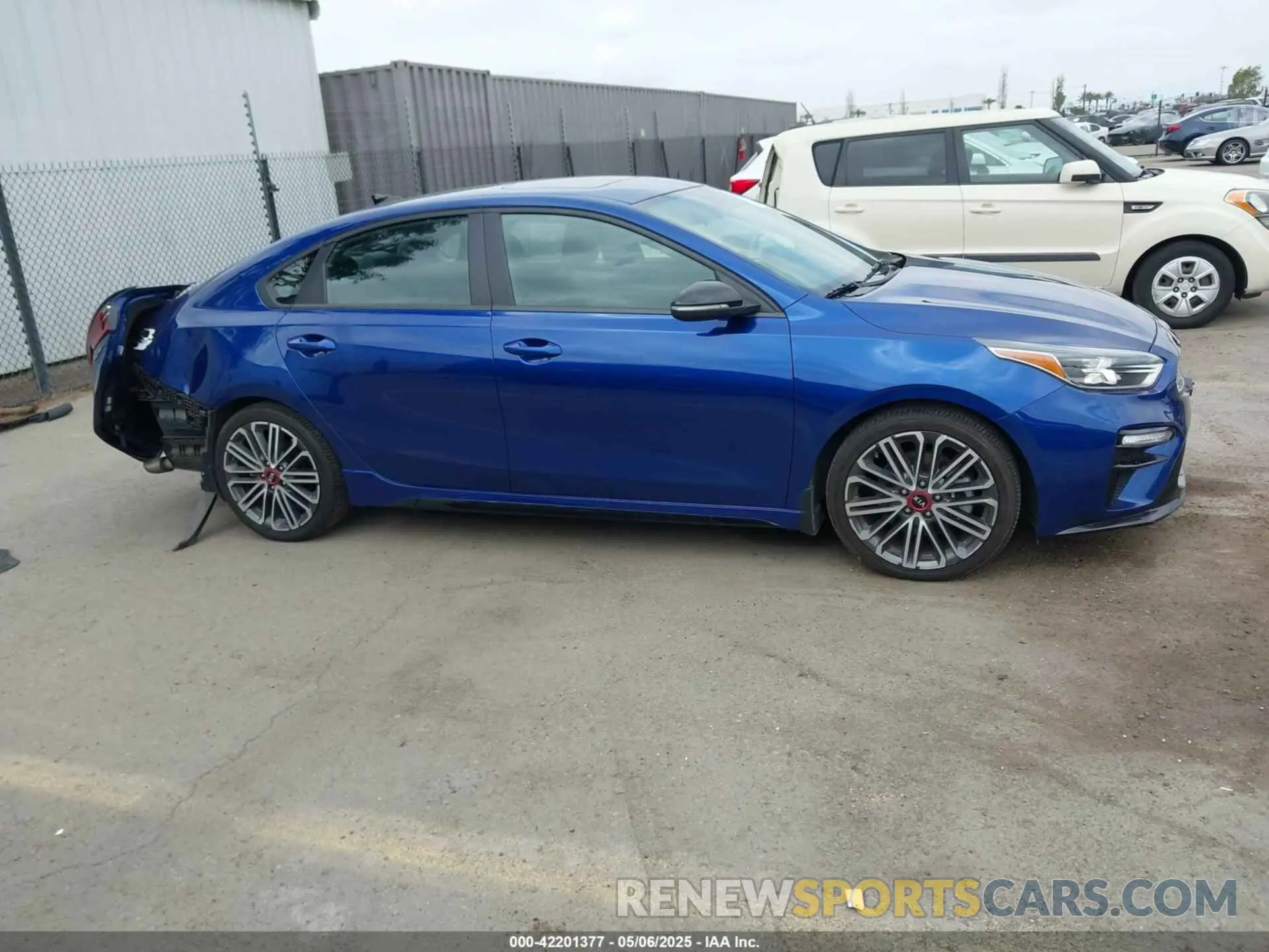 14 Photograph of a damaged car 3KPF44AC6LE175444 KIA FORTE 2020