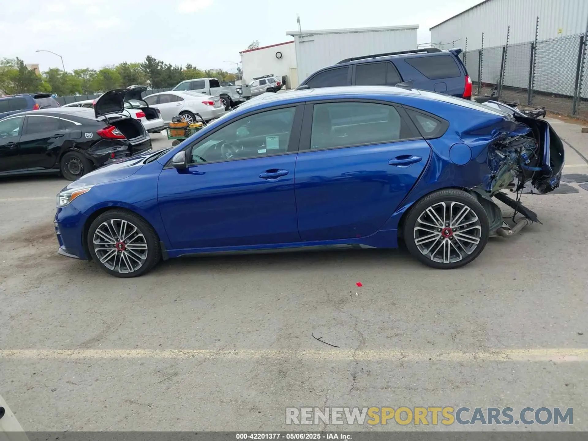 15 Photograph of a damaged car 3KPF44AC6LE175444 KIA FORTE 2020