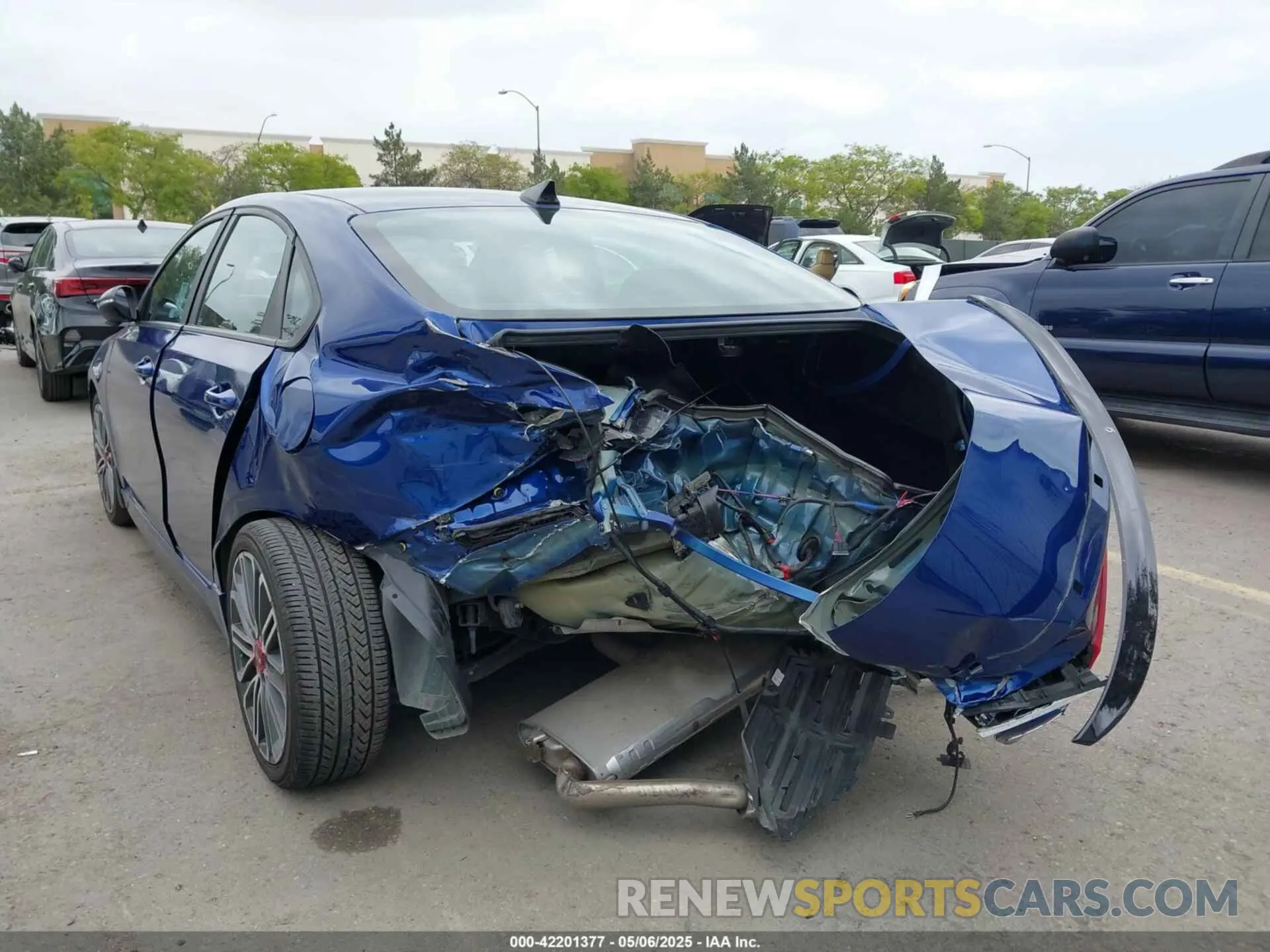 6 Photograph of a damaged car 3KPF44AC6LE175444 KIA FORTE 2020