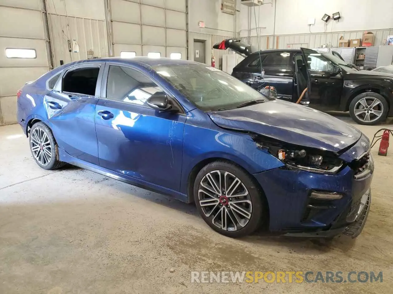 4 Photograph of a damaged car 3KPF44AC6LE183897 KIA FORTE 2020