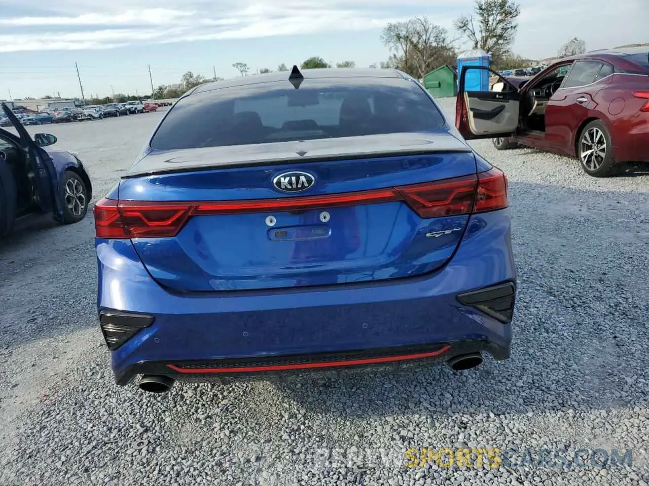 6 Photograph of a damaged car 3KPF44AC7LE229530 KIA FORTE 2020