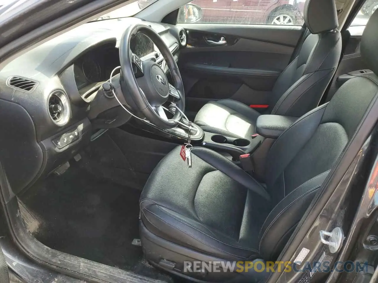 7 Photograph of a damaged car 3KPF54AD0LE144907 KIA FORTE 2020