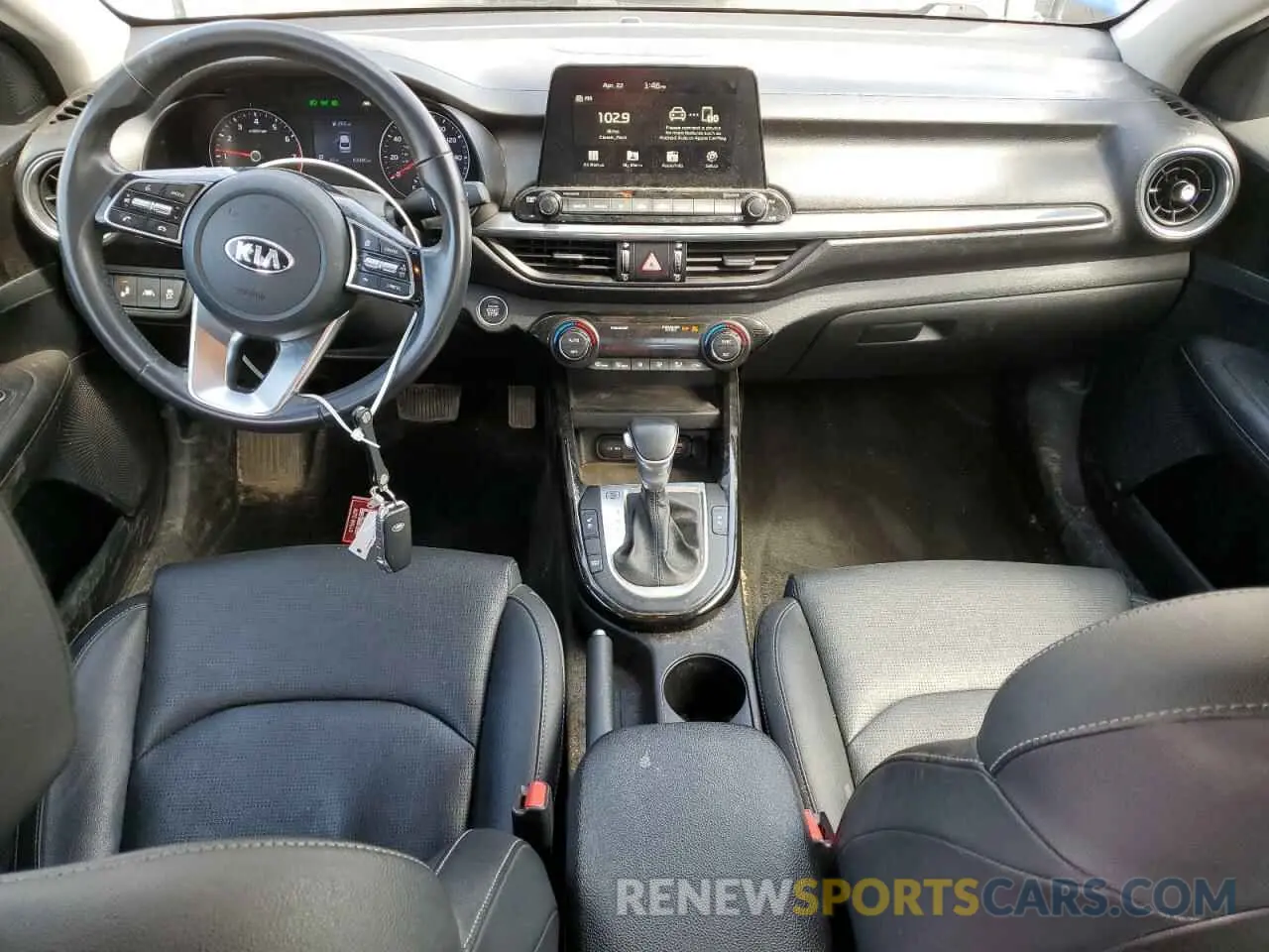 8 Photograph of a damaged car 3KPF54AD0LE144907 KIA FORTE 2020