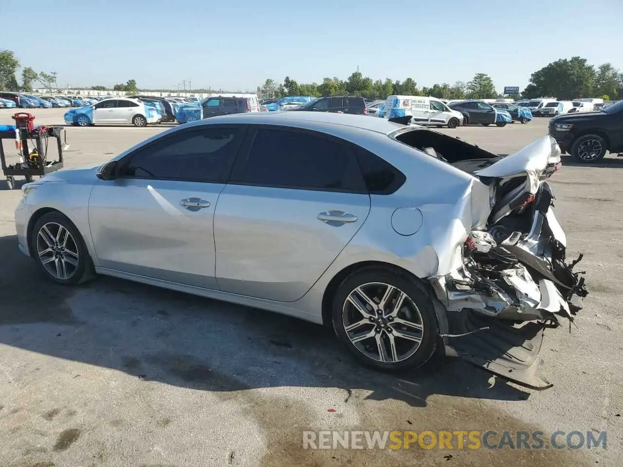 2 Photograph of a damaged car 3KPF54AD1LE208226 KIA FORTE 2020