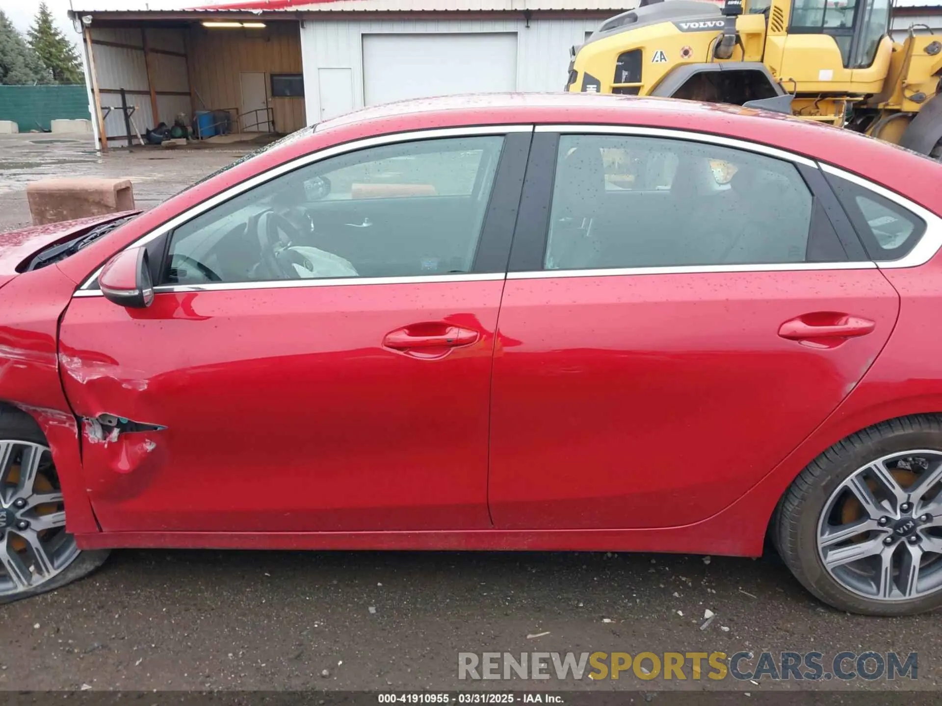 14 Photograph of a damaged car 3KPF54AD3LE167436 KIA FORTE 2020
