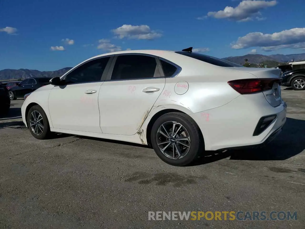 2 Photograph of a damaged car 3KPF54AD4LE253662 KIA FORTE 2020