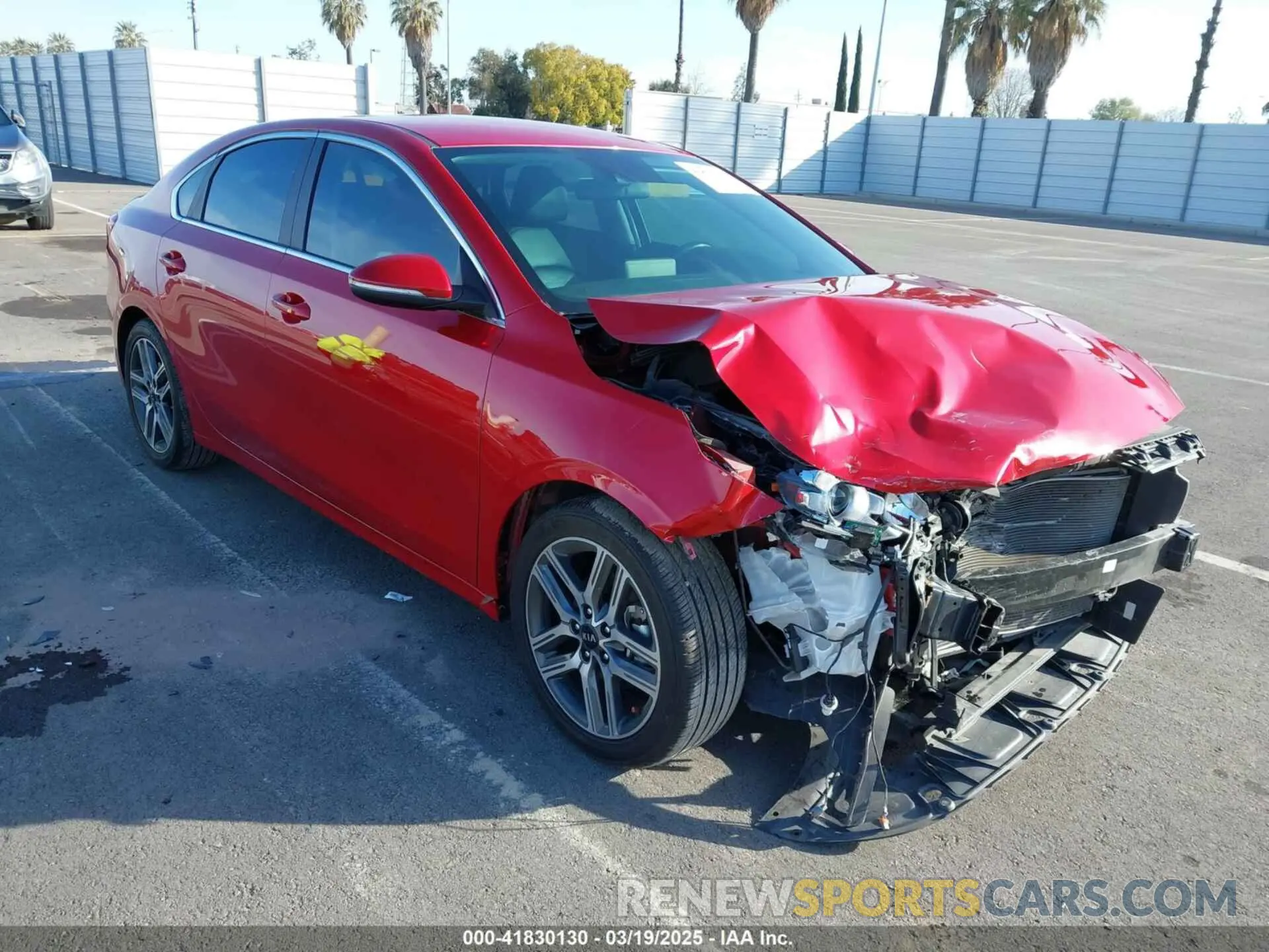 1 Photograph of a damaged car 3KPF54AD8LE254619 KIA FORTE 2020