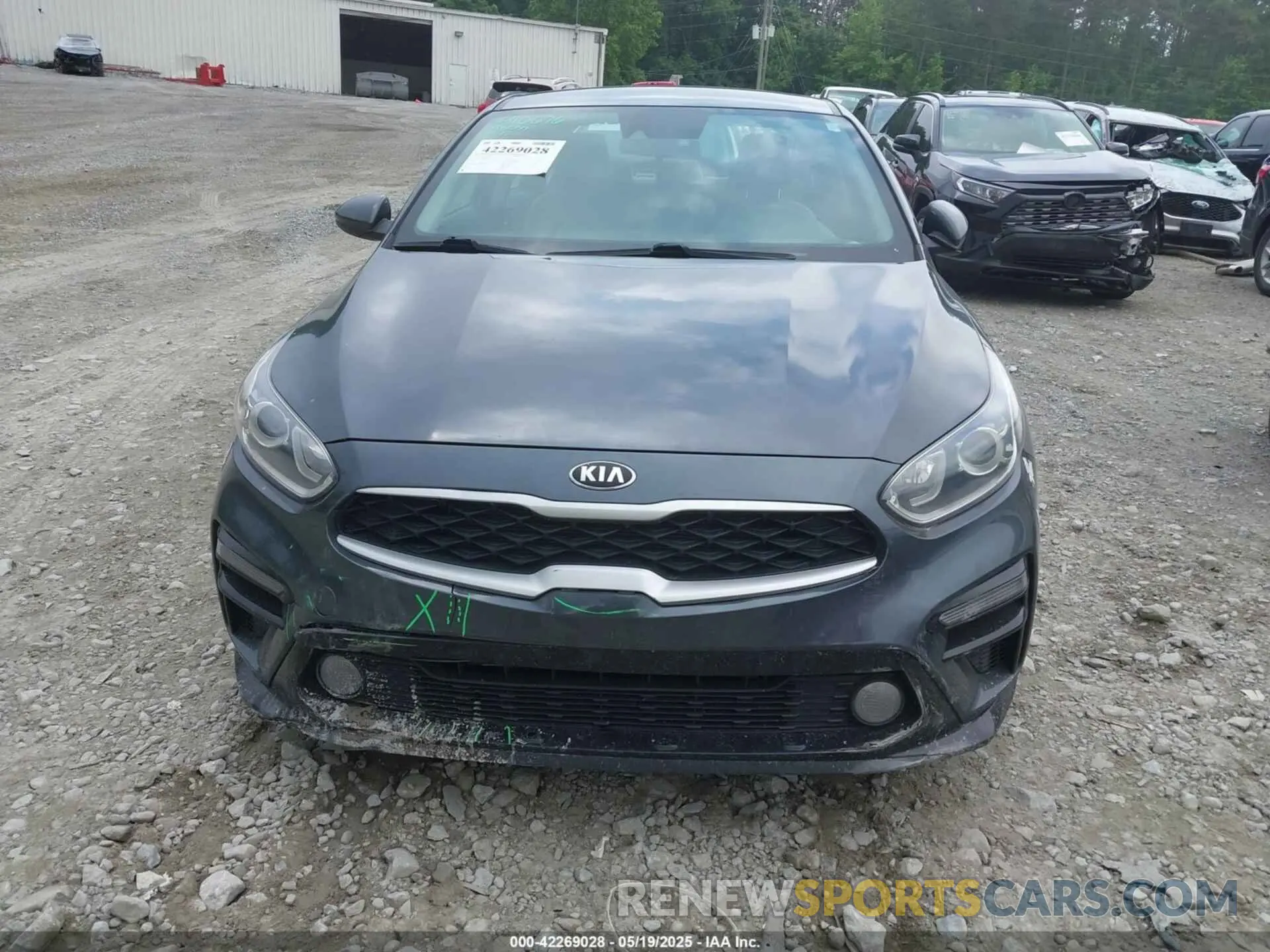 12 Photograph of a damaged car 3KPF24AD0ME279637 KIA FORTE 2021