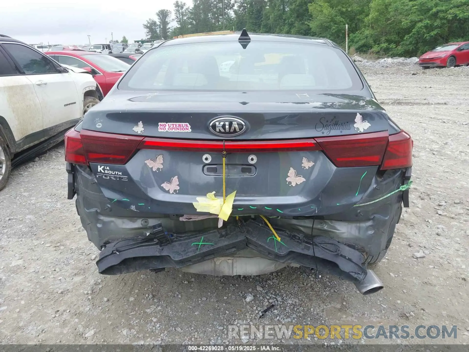 16 Photograph of a damaged car 3KPF24AD0ME279637 KIA FORTE 2021