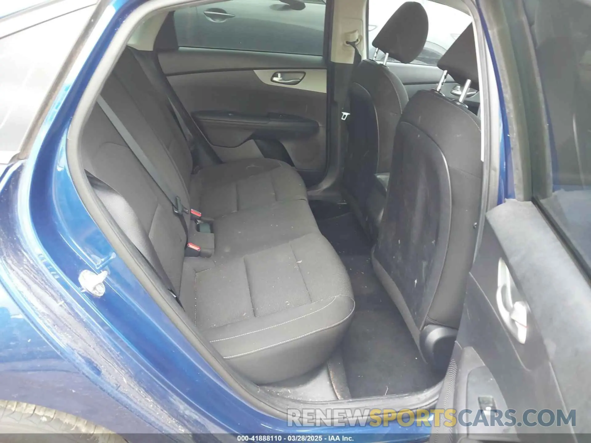 8 Photograph of a damaged car 3KPF24AD0ME288497 KIA FORTE 2021