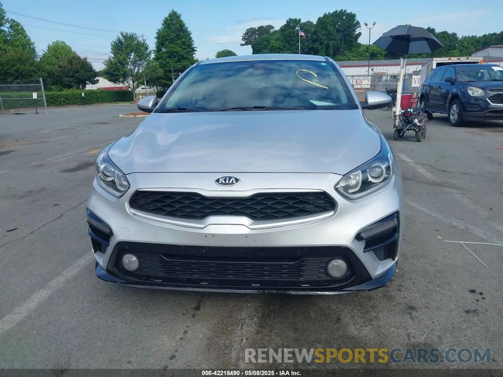 12 Photograph of a damaged car 3KPF24AD0ME290833 KIA FORTE 2021